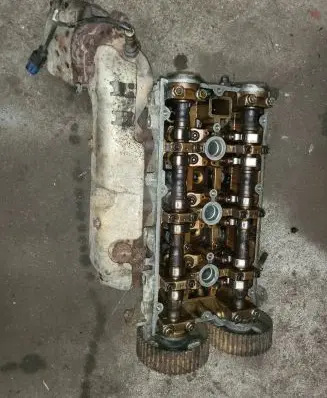 KIA Sorento Engine head 