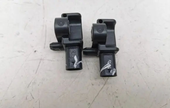 Mercedes-Benz B W246 W242 Airbag deployment crash/impact sensor A1668210151