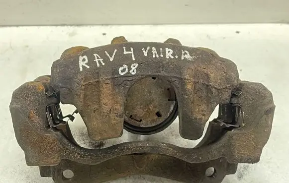 Toyota RAV 4 (XA30) Front brake caliper