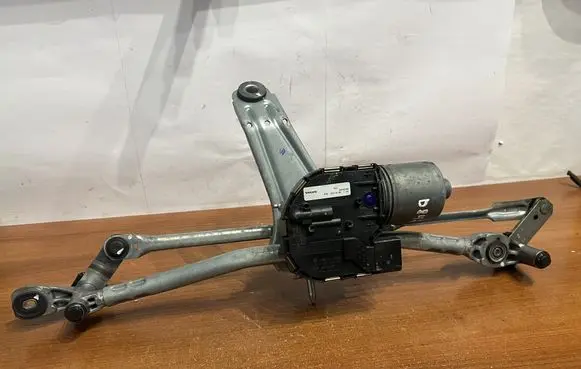 Volvo XC90 Front wiper linkage and motor 3397021991 D842