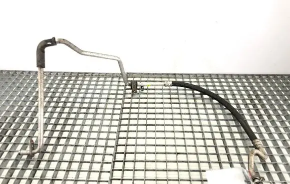 Mitsubishi Lancer VIII Air conditioning (A/C) pipe/hose