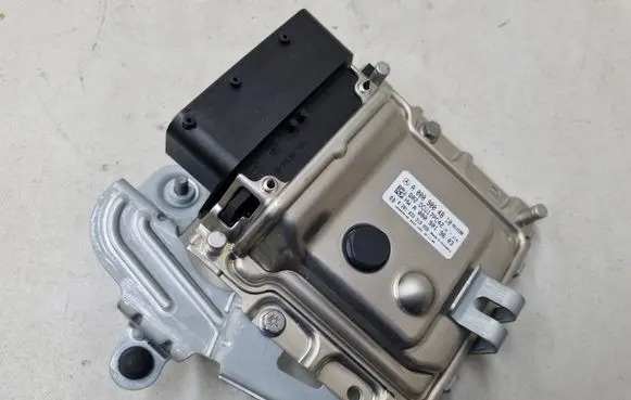 Mercedes-Benz E W213 Adblue control unit A0009004810 Q02DCU17PC42 HWA0009019603
