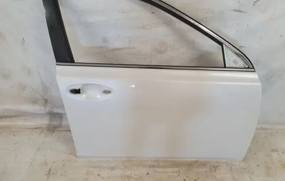Subaru Outback Front door