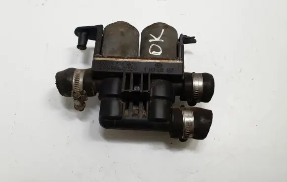 BMW 5 E39 Coolant heater control valve 8374995 64128374995 64128391000