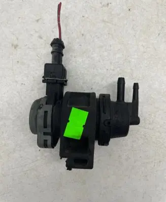Nissan Note (E11) Turbo solenoid valve 8200575400 7EV521