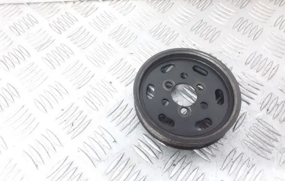 Skoda Octavia Mk2 (1Z) Power steering pump pulley 038145255A
