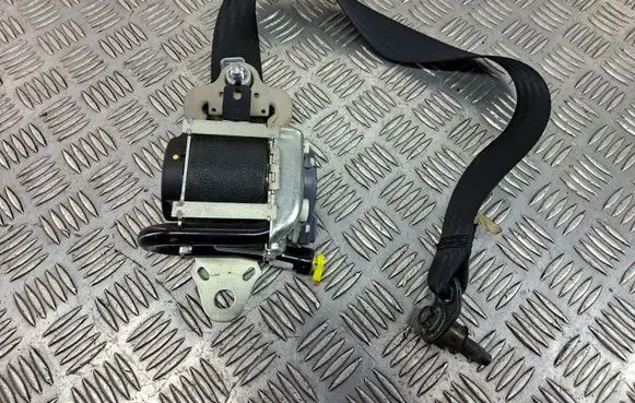 Nissan Juke I F15 Front seatbelt 617969900A