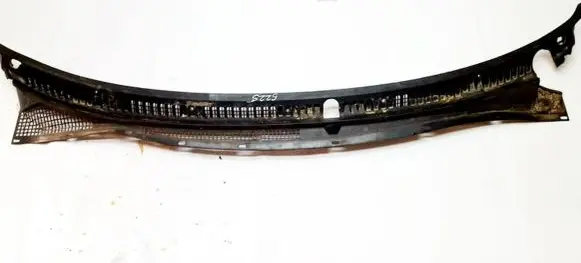 Mazda 323 Wiper trim K2443SAE