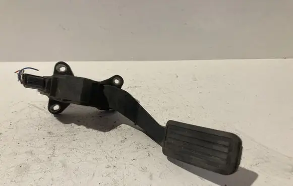 Toyota Yaris Accelerator throttle pedal 781100D030 08032B 48782099996