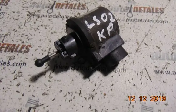 Lexus LS 430 Headlight level adjustment motor 8566150040
