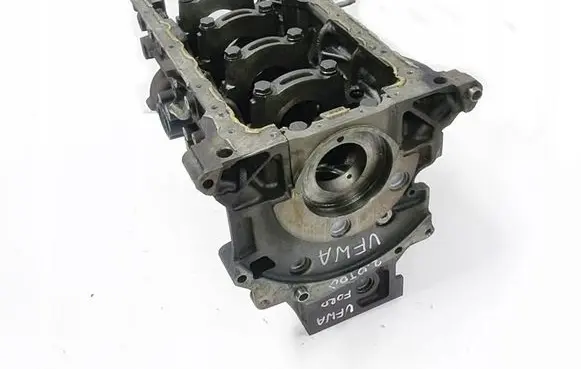 Ford Mondeo Mk III Engine block 