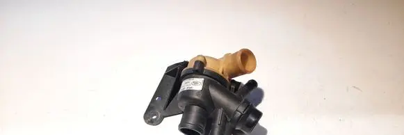Thermostat/thermostat housing