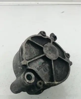 Vacuum pump