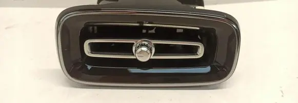 Volvo XC40 Dashboard side air vent grill/cover trim 31442625
