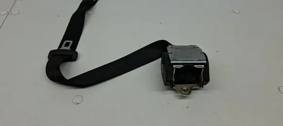 Rear seatbelt