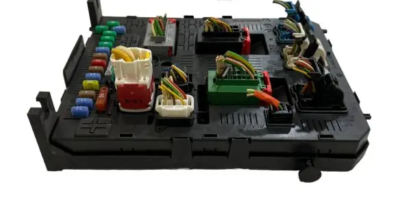 Peugeot Partner Fuse module 966405878002 281192462C 281201906C