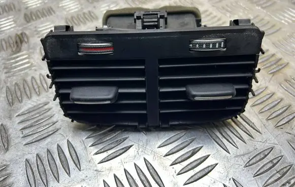 Audi A5 Sportback 8TA Rear air vent grill 8K0819203 06493005