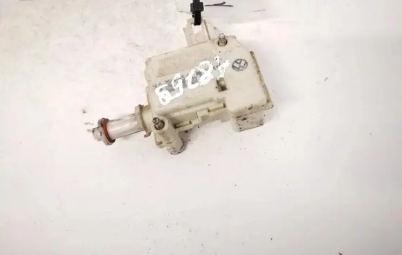 Seat Leon (1M) Central locking motor 1m6810773