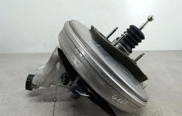 Opel Grandland X Brake booster 9807687080