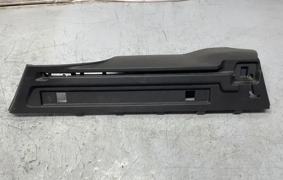 Opel Insignia A Parcel shelf load cover mount bracket 13222411
