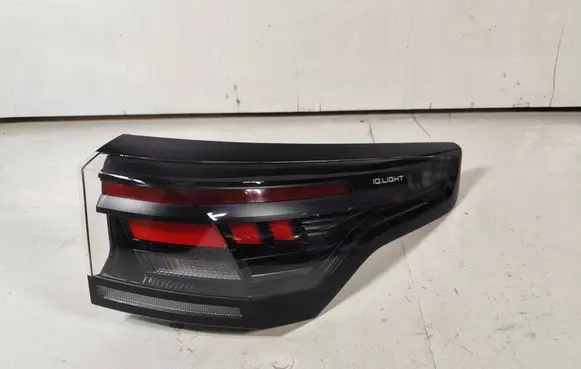 Volkswagen Tiguan Rear/tail lights 571945208 82470201 571945208000