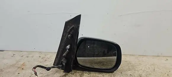 Toyota Avensis Verso Front door electric wing mirror E4012153