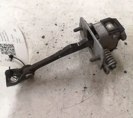 Citroen C4 I Picasso Front door check strap stopper