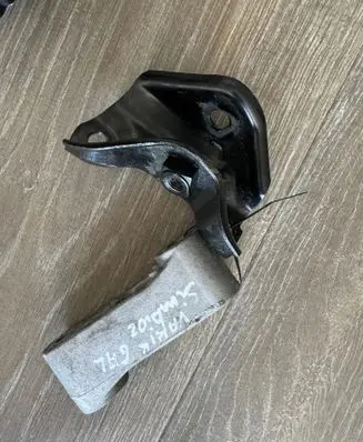 Renault Symbioz Engine mount bracket 113321019R