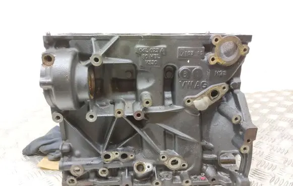 Volkswagen Golf VII Engine block 04L023A 04L103011A CXX