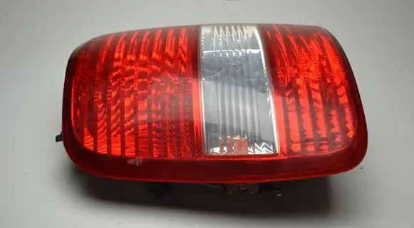 KIA Sedona Rear/tail lights
