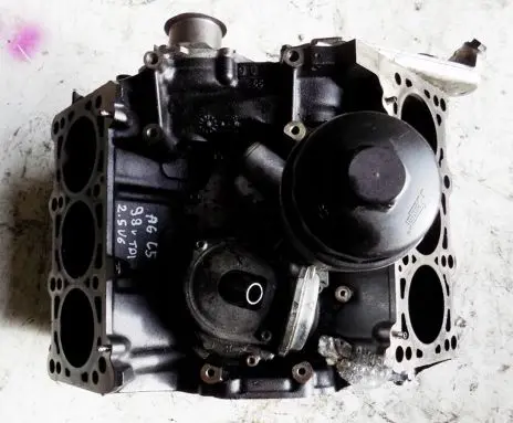 Audi A6 S6 C5 4B Engine block AFB