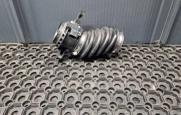 Volvo C30 Mass air flow meter 7M5112B579BB 275270009 H387D