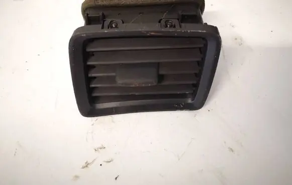 Honda Civic Dash center air vent grill 77615SNAA021