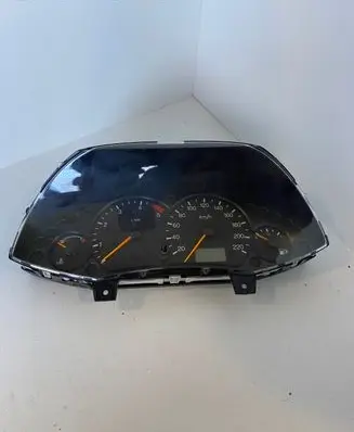 Ford Focus Speedometer (instrument cluster) 98AP10841BC 44ZU115