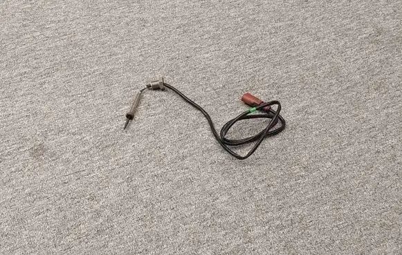 Volkswagen Golf VII Exhaust gas temperature sensor 04L906088AB 04L.906.088.AB