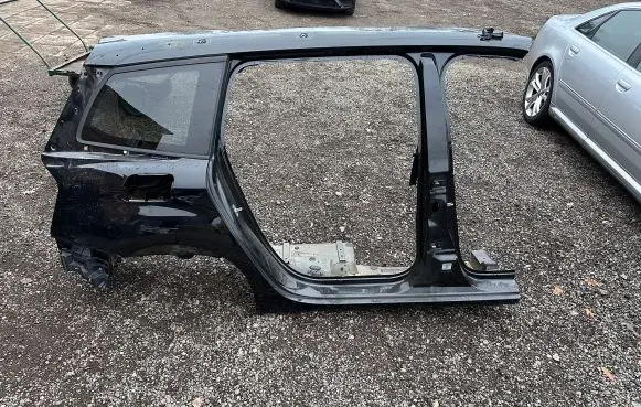 Citroen C4 SpaceTourer Rear quarter panel 