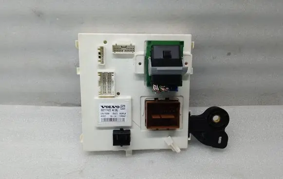 Volvo XC90 Engine control unit/module 32217422 01782666 2014DJ5457