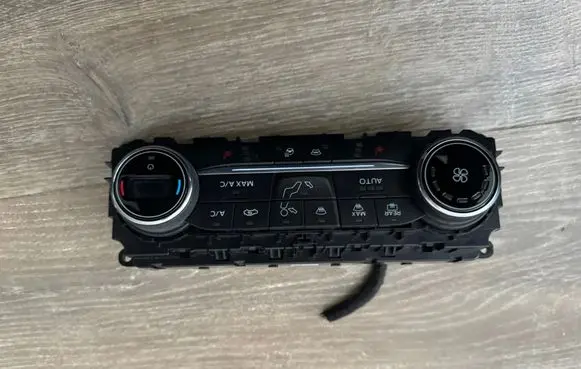 Ford Ecosport Interior fan control switch GN1518C612HK
