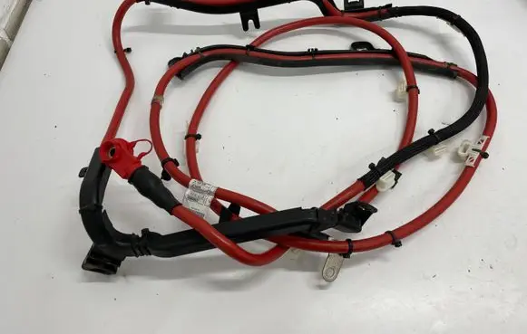 Mini Cooper Countryman F60 Positive cable (battery) 6803329