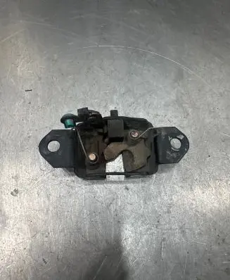 Nissan Navara D40 Tailgate lock latch 