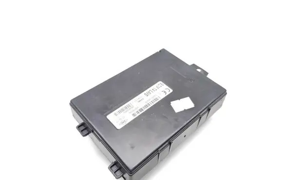 Opel Vivaro Central body control module 284B10847R