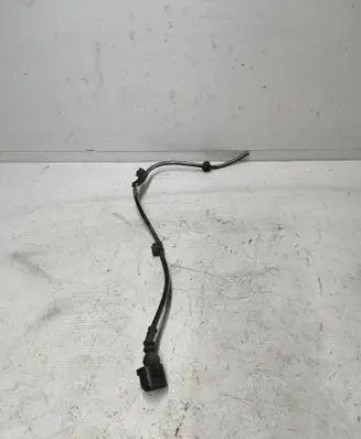 Skoda Fabia Mk2 (5J) Rear ABS sensor wiring 6e0973702