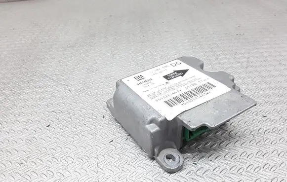 Opel Zafira A Airbag control unit/module 90582536 5WK4190