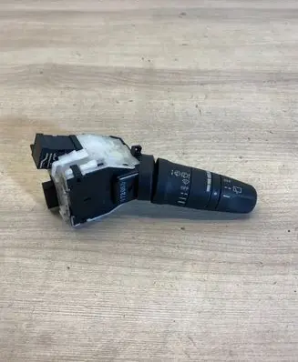 Nissan Note (E12) Wiper control stalk