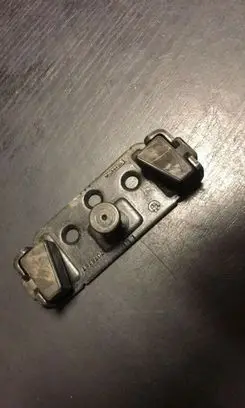 BMW 1 E81 E87 Loading door lock loop/hook striker 7078167