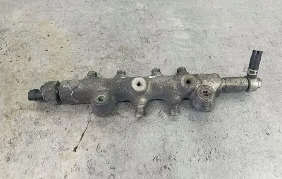 Mazda 6 Fuel main line pipe DENSO