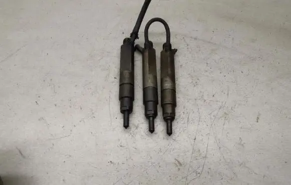 Audi A4 S4 B5 8D Fuel injectors set 028130201G