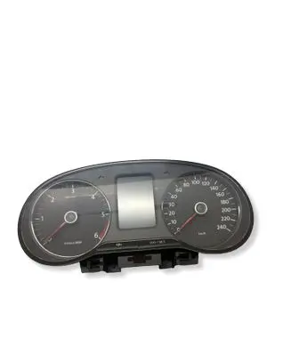 Volkswagen Polo V 6R Speedometer (instrument cluster) 6R0920861E 1020701989