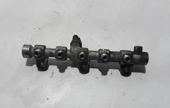 Opel Movano B Fuel main line pipe 175215697R