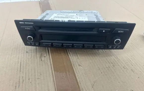 BMW X1 E84 Radio/CD/DVD/GPS head unit 9343210 VD1033E6124493